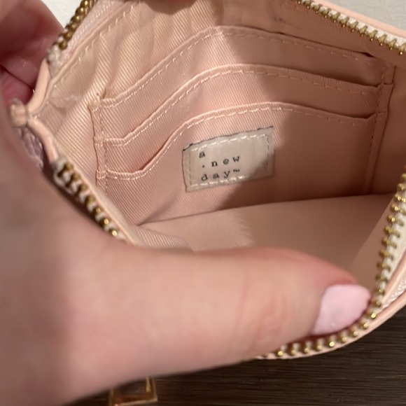 {A New Day} wristlet, pouch, clutch Baby/Baby Pink NWOT Target - Picture 3 of 6